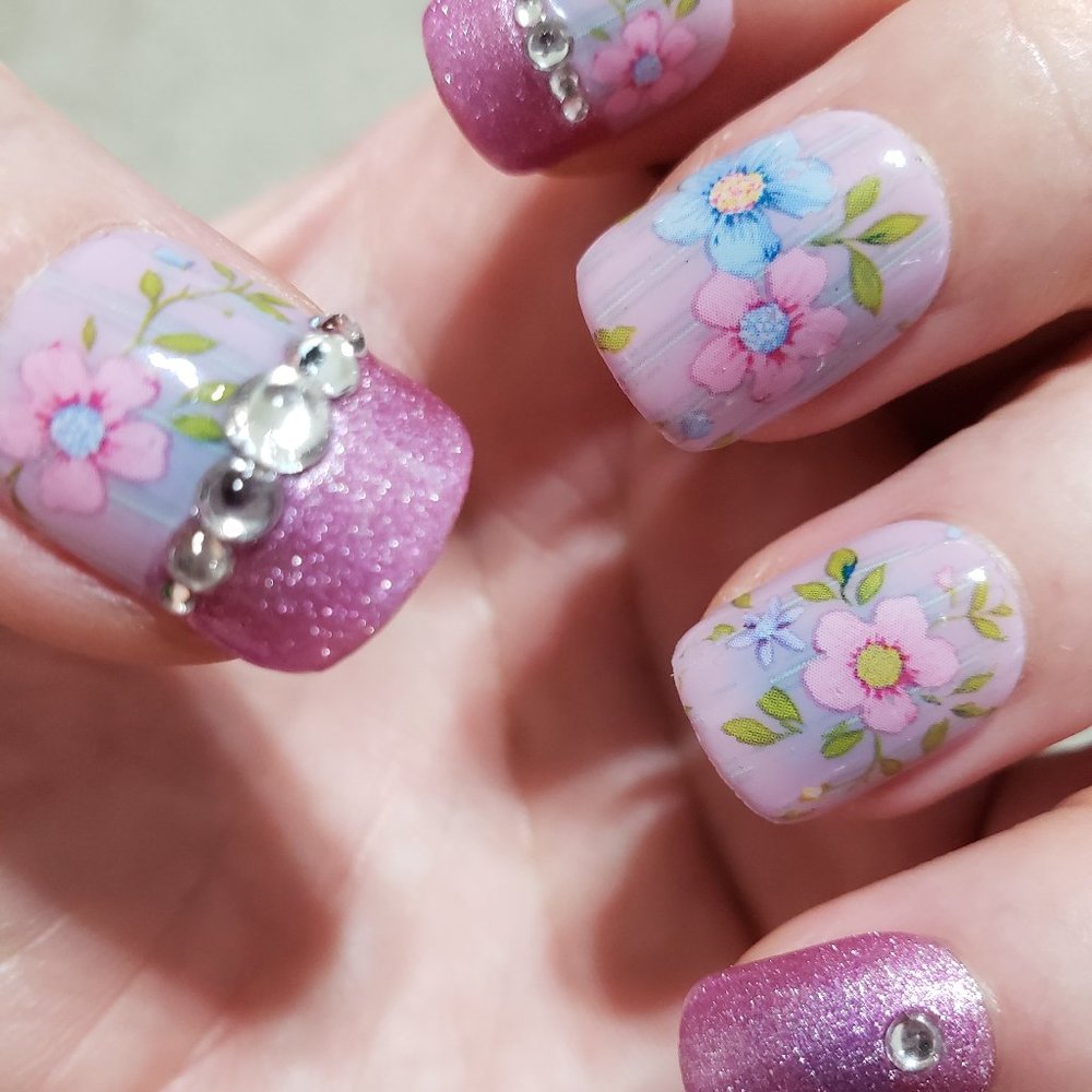 Short Square press on nails " Blooming Garden "